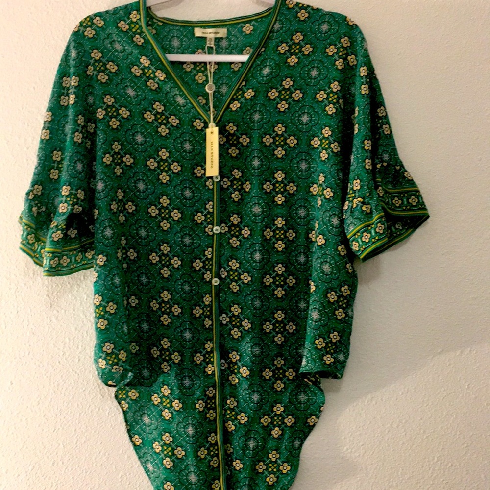 ✨Flower pattern Max Studio never washed perfect condition💚